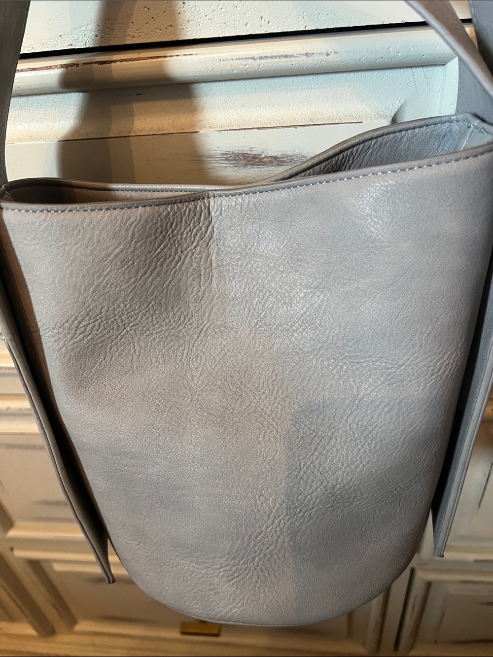 Women's Light Gray Leather Shoulder Bag
